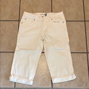 Apt. 9 Off-White Rolled Hem Capris